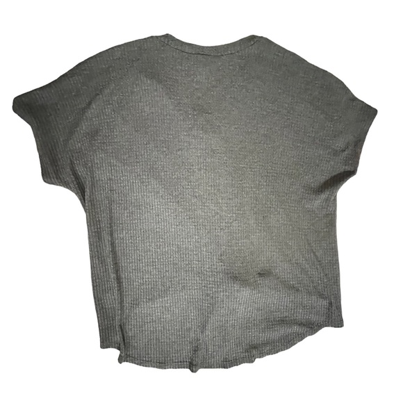 Torrid Gray Short Sleeved Waffle Texture Wood ish buttons Tie Detail size 3 - Picture 7 of 10